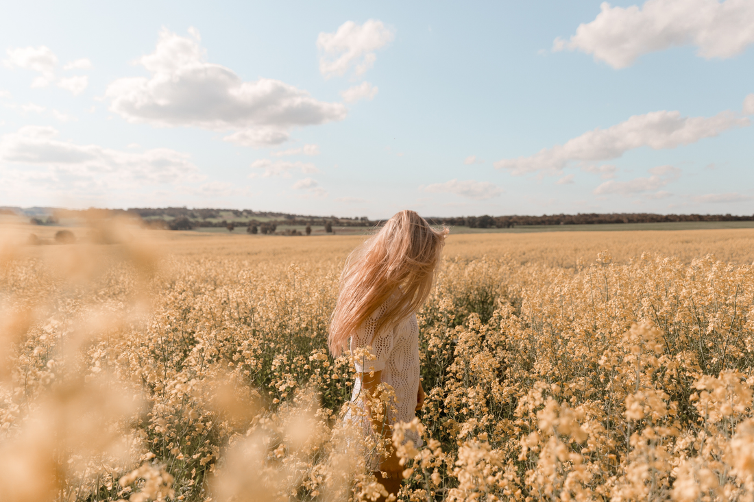 What Perfume Notes Actually Smell Like: A Perfumer Explains